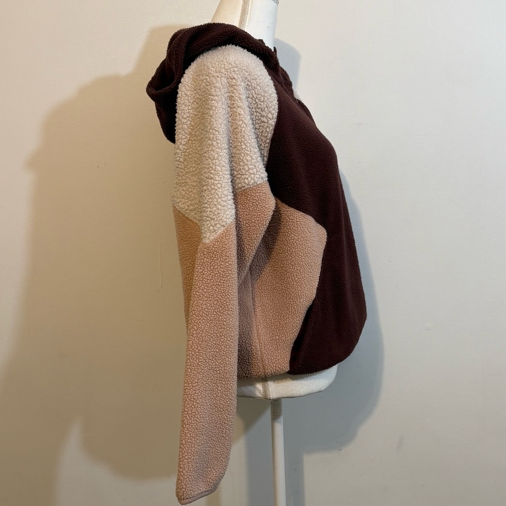 American Eagle Colorblock Sherpa Fleece Hoodie Half Zip — Size XS - Picture 2 of 7
